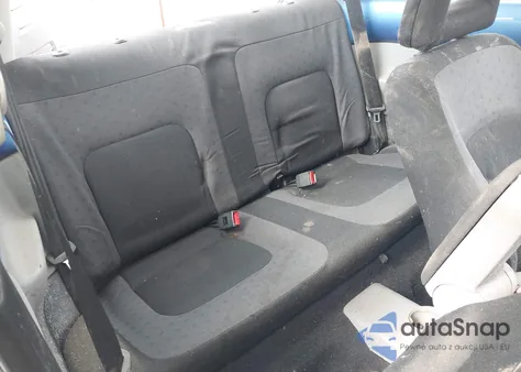 2000 Volkswagen New Beetle Gls Tdi из США, поврежденный, VIN 3VWCF21C3YM415089